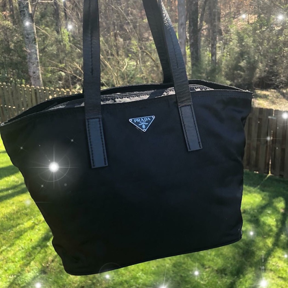 🌹Authentic Mini Tote Prada 🌹